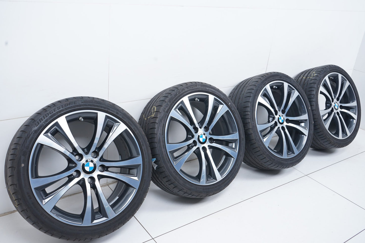 BMW 1er 2er серия F20 F21 18 Zoll 384 Бмв 1-ва 2-ра серия Ф20 Ф21 18 цола 384 летен комплект летни гуми