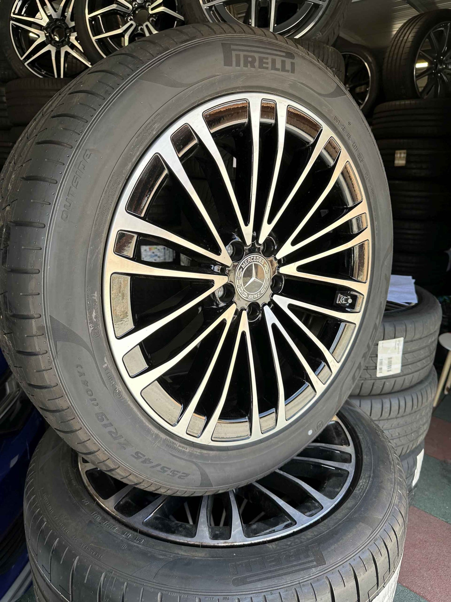 Като Нови Mercedes S Klasse W223 V223 19 Zoll Мерцедес С Класа W223 V223 19 Цола джанти летен комплект летни гуми