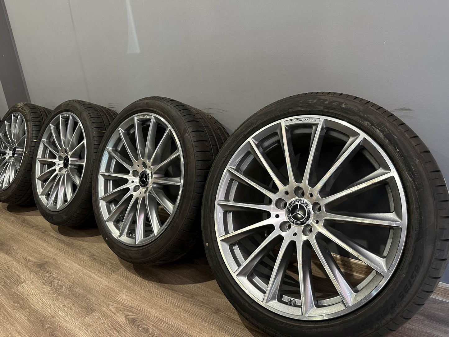 Оригинал като Нови Mercedes S Klasse 20 Zoll W223 V223 Мерцедес С Класа 20 цола AMG джанти летен комплект летни гуми