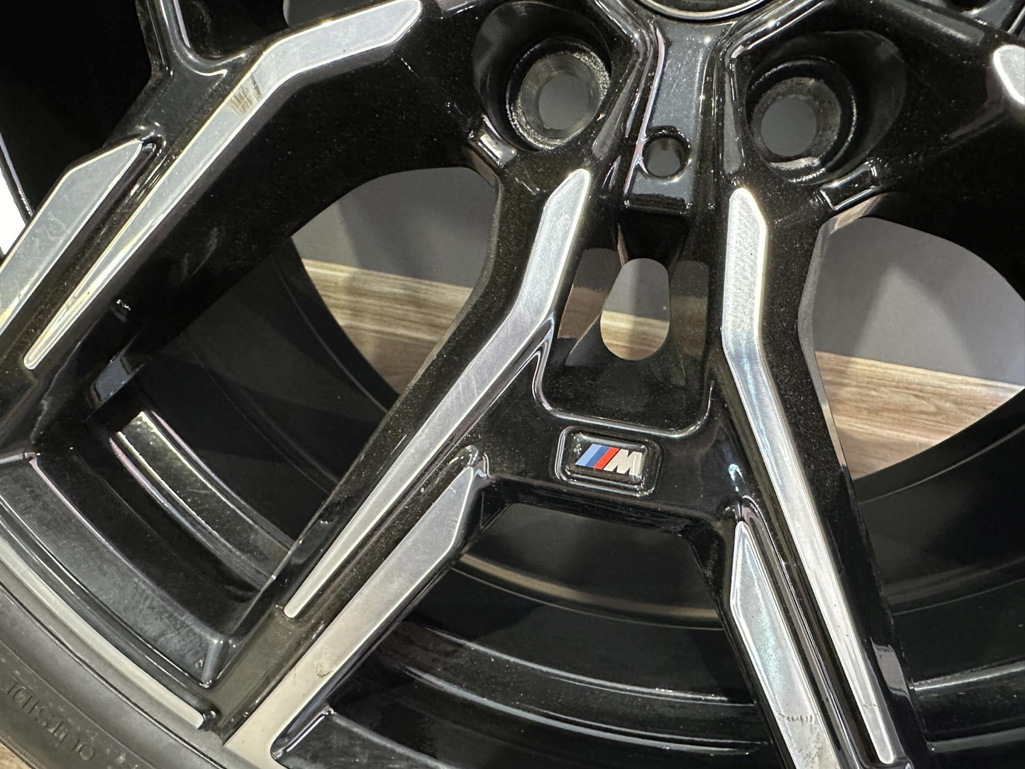 Като Нови BMW 5er G30 G31 19 Zoll 859M Бмв 5-та серия 19 цола Алуминиеви джанти 859M летен комплект летни гуми