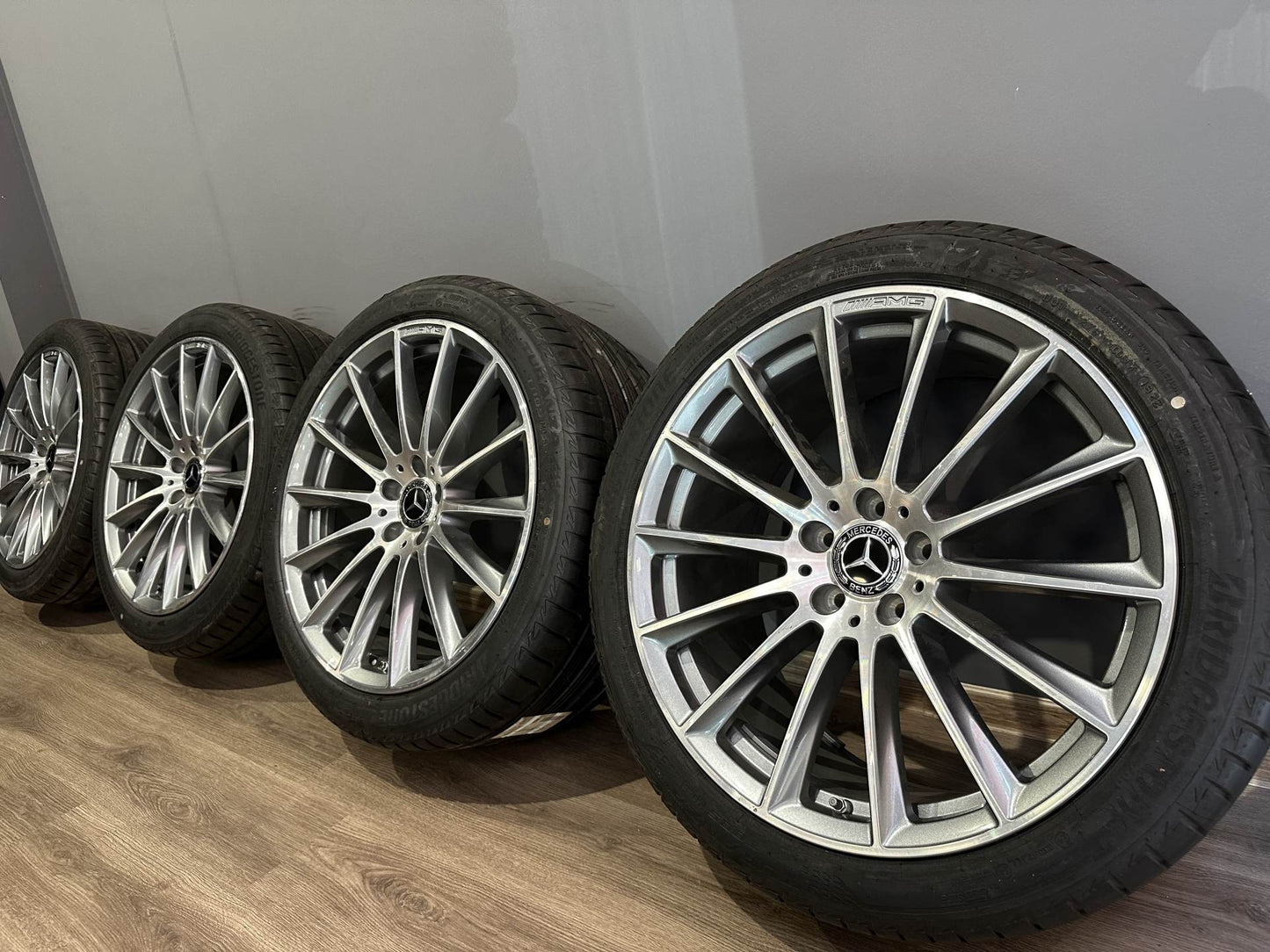 Оригинал като Нови Mercedes S Klasse 20 Zoll W223 V223 Мерцедес С Класа 20 цола AMG джанти летен комплект летни гуми
