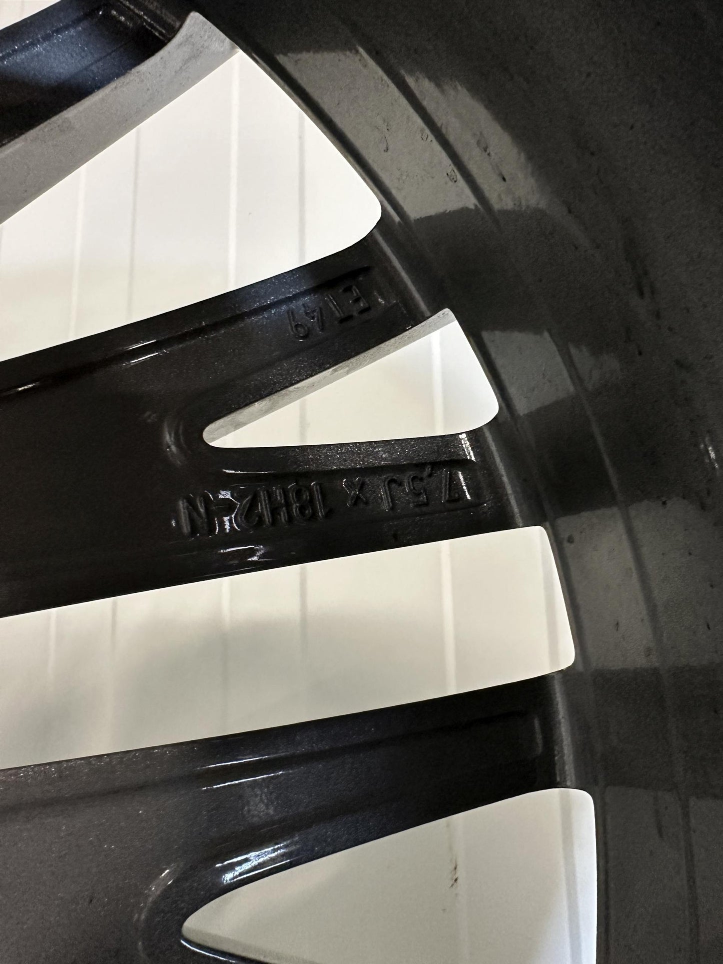 Оригинал Като Нови Mercedes A B Cla Klasse 18 Zoll W177 W247 W118 Мерцедес А Б Цла Класа 18 цола джанти летен комплект летни гуми