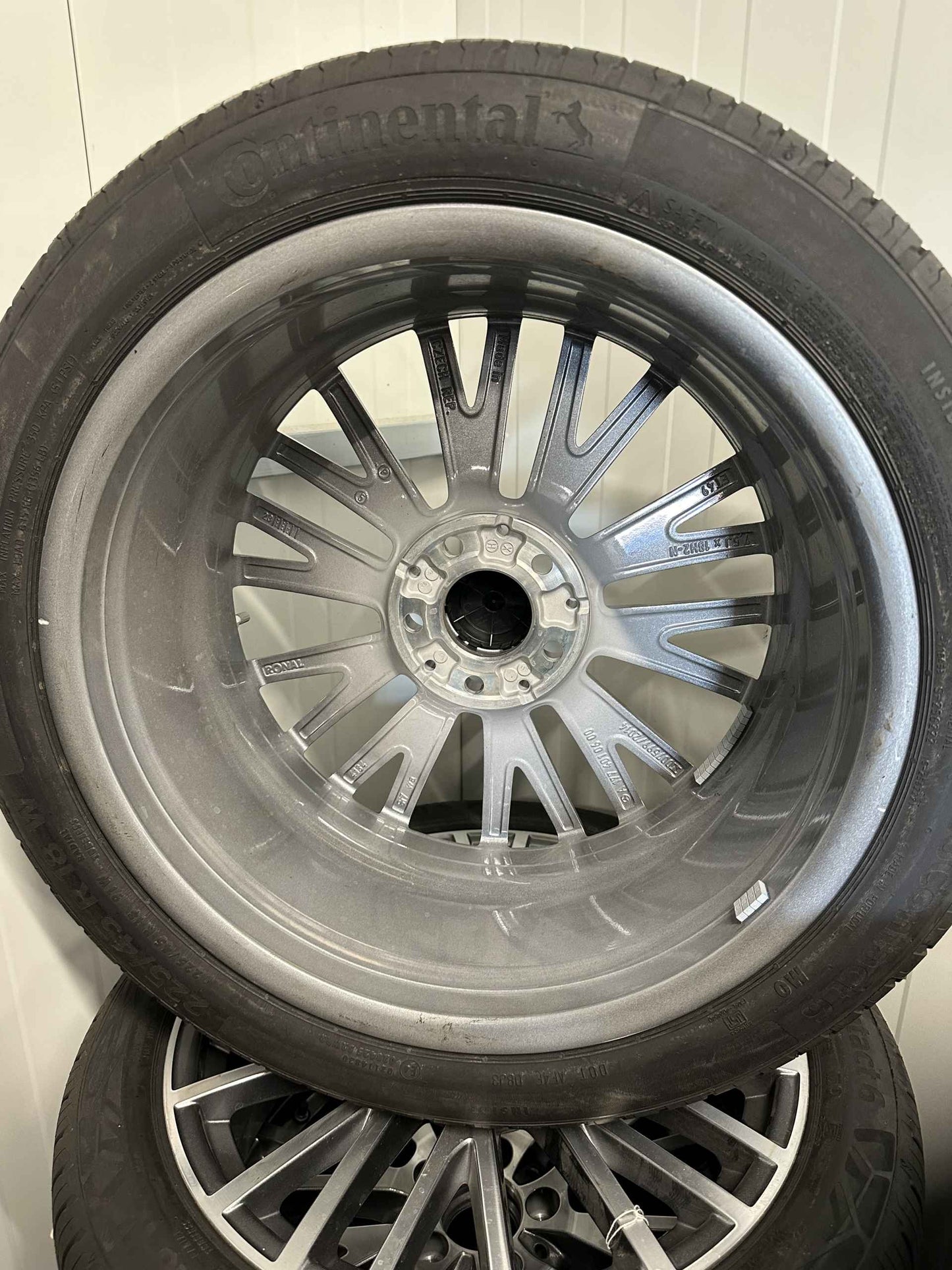 Оригинал Като Нови Mercedes A B Cla Klasse 18 Zoll W177 W247 W118 Мерцедес А Б Цла Класа 18 цола джанти летен комплект летни гуми