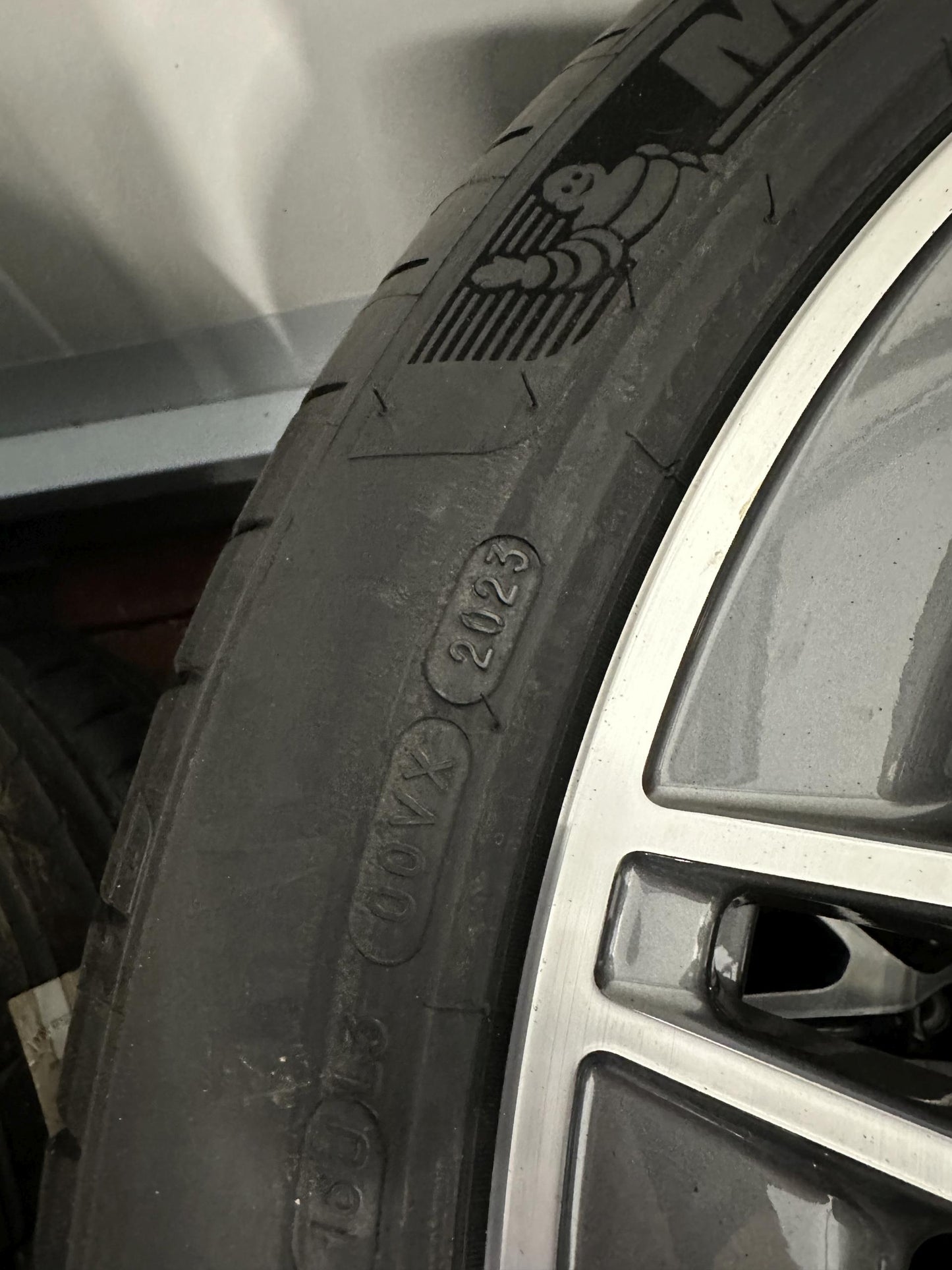 Като Нови Mercedes AMG GT 4 door 20 Zoll W290 Мерцедес АМГ ГТ  W290 20 цола джанти летен комплект гуми