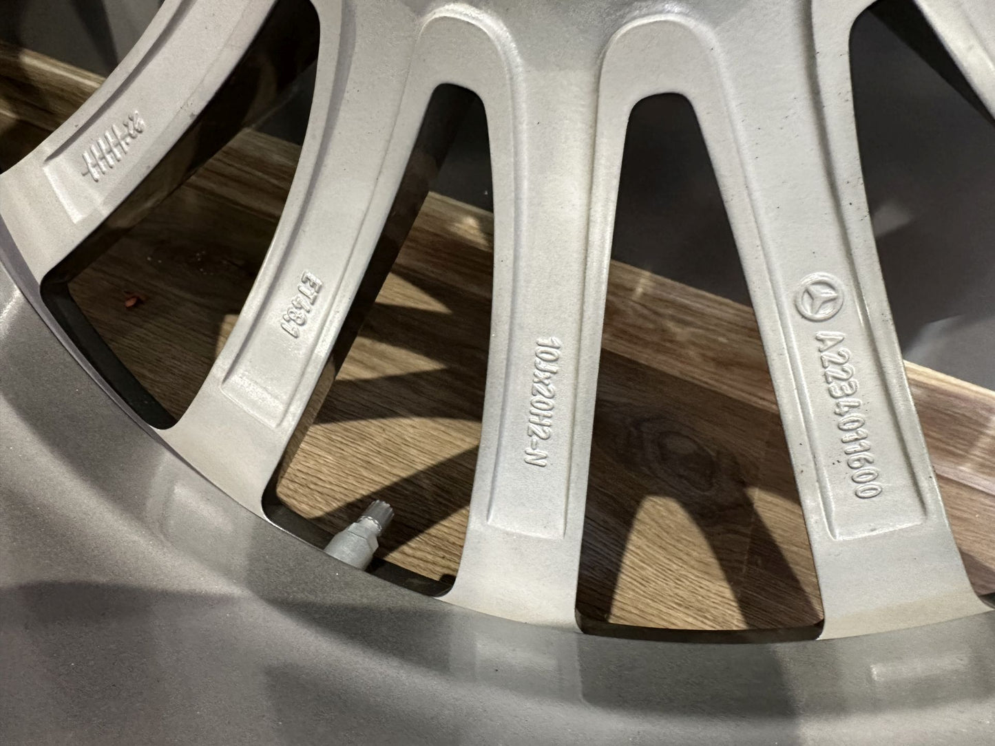 Оригинал като Нови Mercedes S Klasse 20 Zoll W223 V223 Мерцедес С Класа 20 цола AMG джанти летен комплект летни гуми
