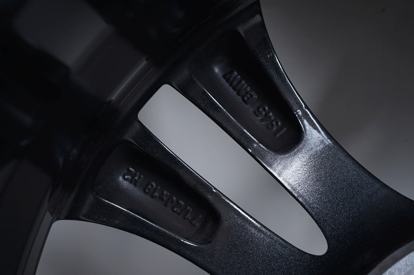 BMW 1er 2er серия F20 F21 18 Zoll 384 Бмв 1-ва 2-ра серия Ф20 Ф21 18 цола 384 летен комплект летни гуми