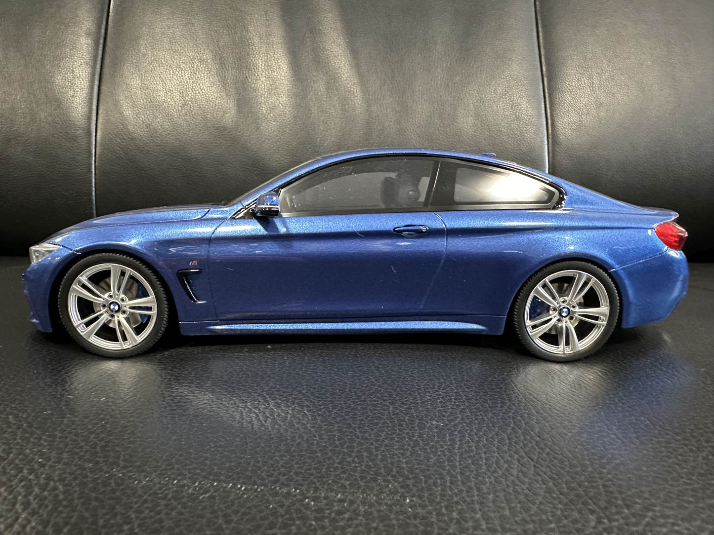 Bmw 435i M Sport Coupe blue Limitiert 1231/1500 1:18 GT Spirit GT027 Бмв 435i M Спорт син Лимитирана