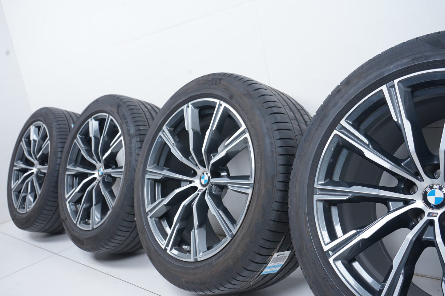 Оригинални BMW X5 X6 G05 G06 20 Zoll Бмв X5 X6 G05 G06 20 цола летен комплект летни гуми 5x112