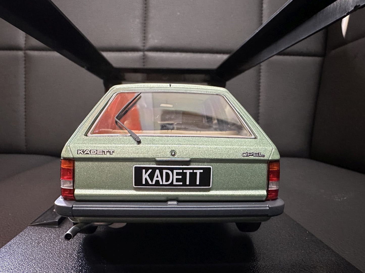 Opel Kadett D Light Green 1:18 Triple 9 Опел Кадет Д светло зелен