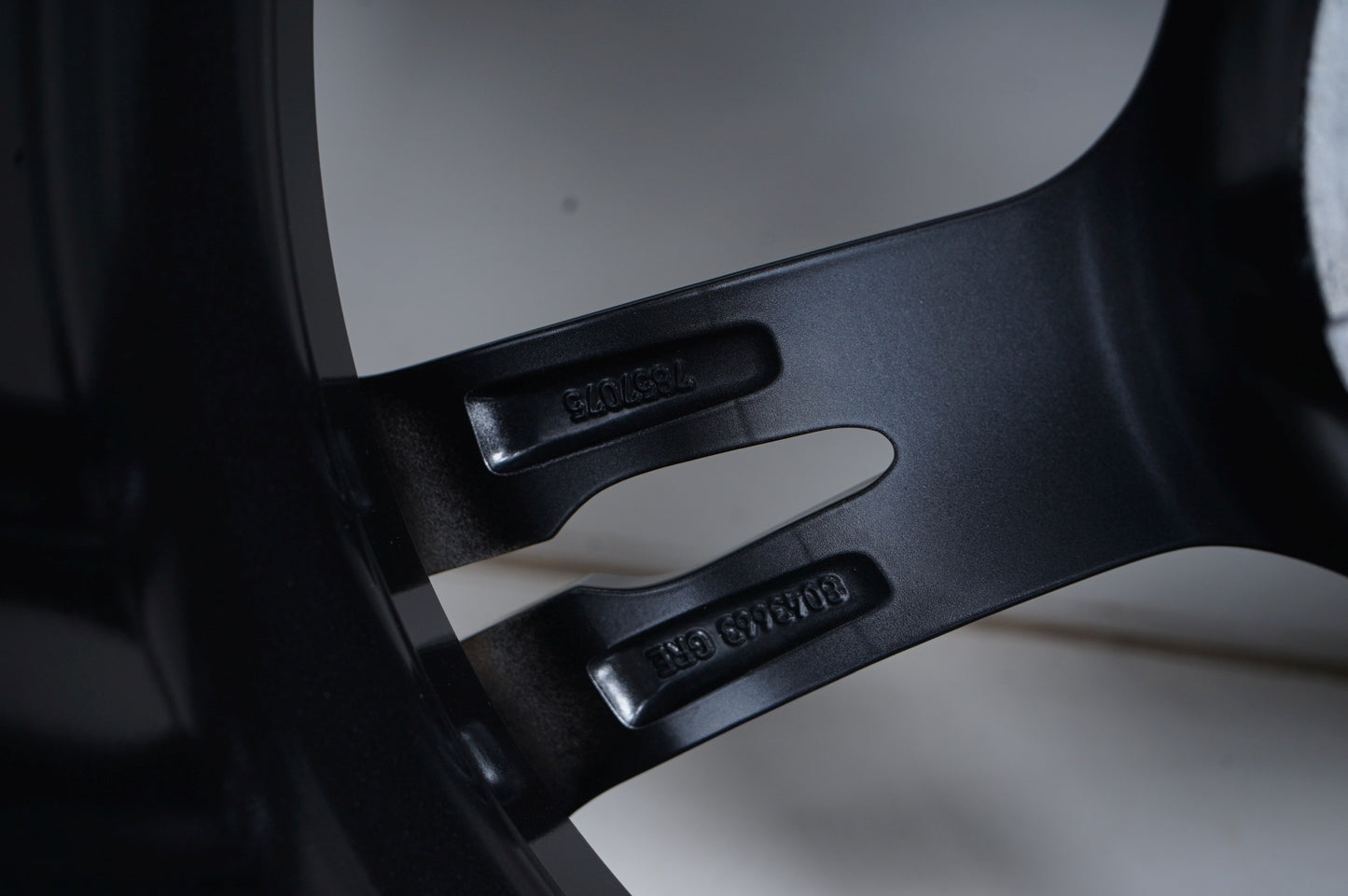 Оригинал BMW 5er 8er M5 M8 F90 F91 19 Zoll М706 Бмв М5 М8 Ф90 Ф91 19 Цола Алуминиеви джанти зимен комплект зимни гуми