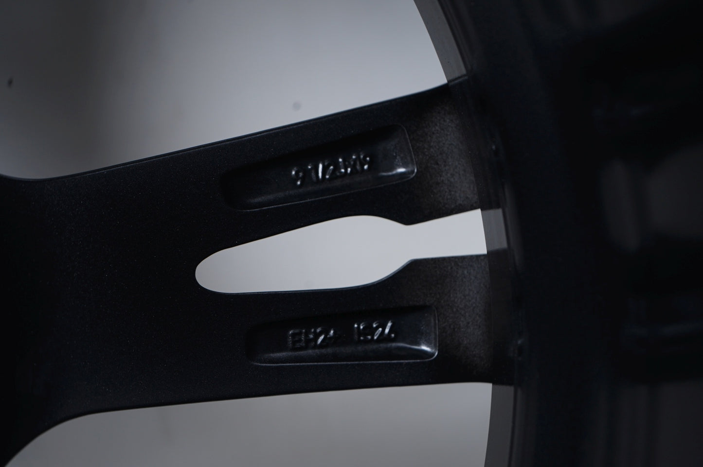 Оригинал BMW 5er 8er M5 M8 F90 F91 19 Zoll М706 Бмв М5 М8 Ф90 Ф91 19 Цола Алуминиеви джанти зимен комплект зимни гуми