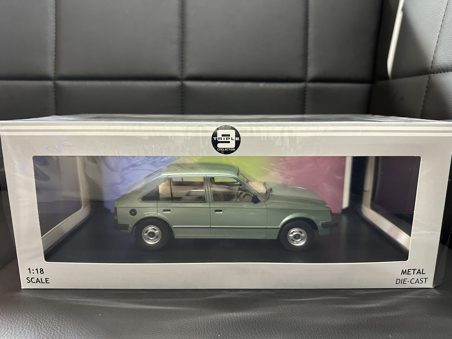 Opel Kadett D Light Green 1:18 Triple 9 Опел Кадет Д светло зелен