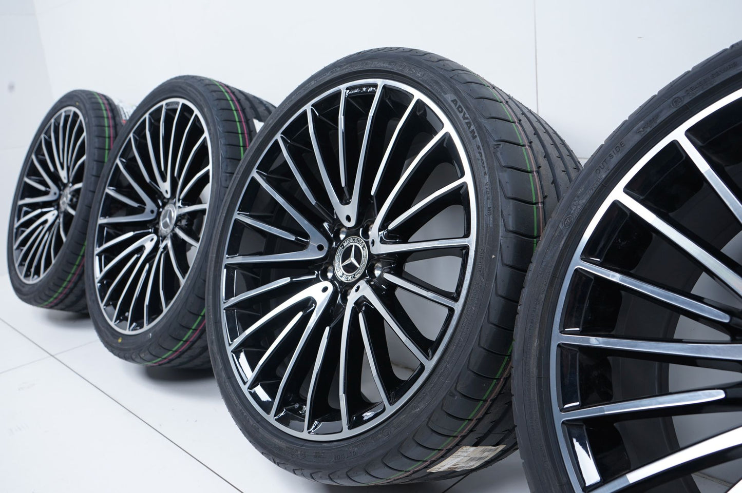 Нови Оригинал Mercedes CLS53 AMG W257 20 Zoll Мерцедес Цлс53 20 цола джанти летен комплект летни гуми
