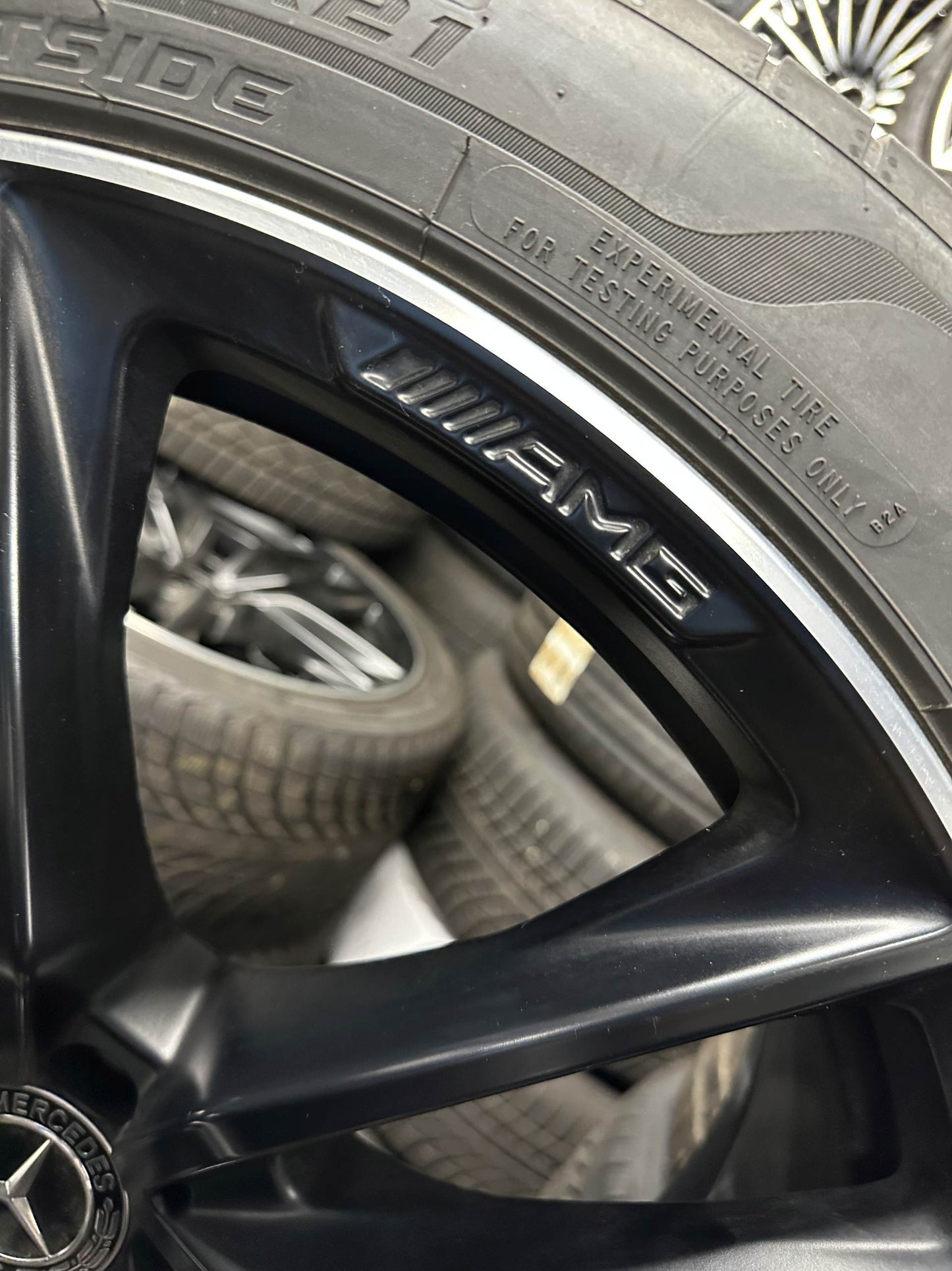 Като Нови Mercedes ML GLE W166 AMG 265 40 21 Zoll Мерцедес МЛ ГЛЕ 265 40 21 цола АМГ алуминиеви джанти летен комплект летни гуми