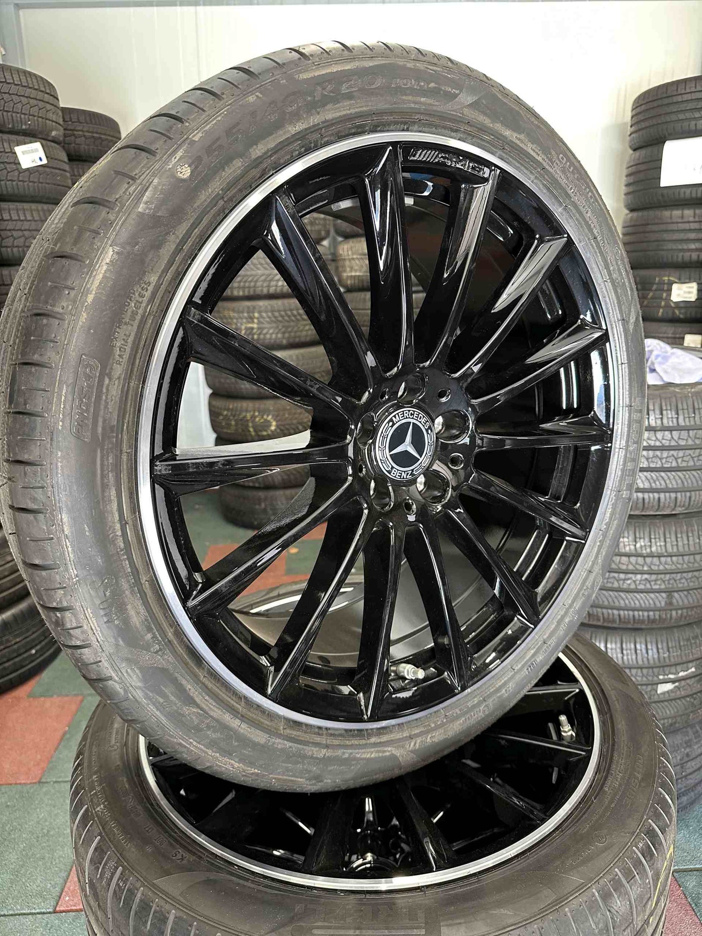 Оригинал като Нови Mercedes S Klasse 20 Zoll AMG W223 V223 Мерцедес С Класа 20 цола AMG джанти летен комплект летни гуми