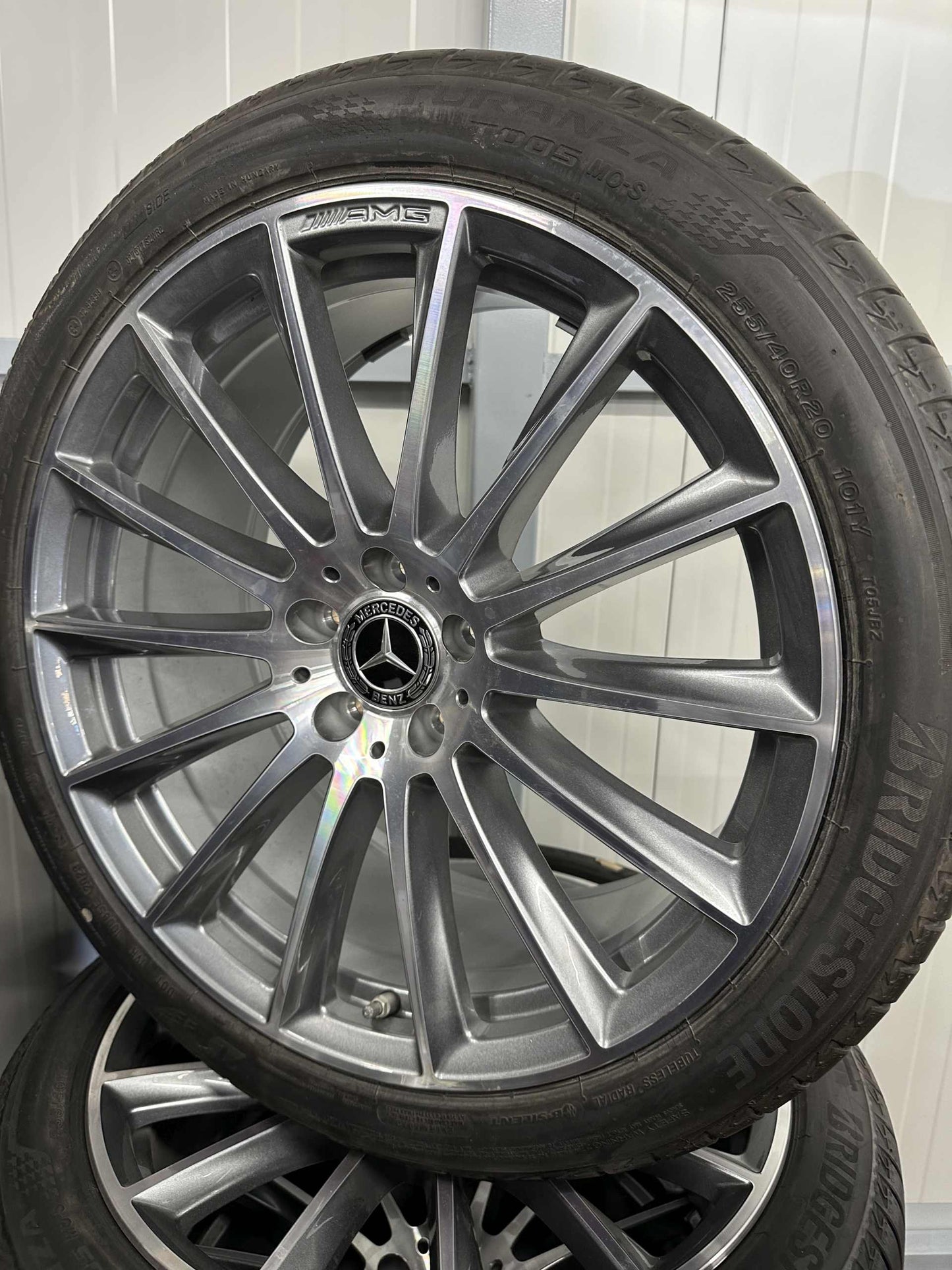 Оригинал като Нови Mercedes S Klasse 20 Zoll AMG W223 V223 Мерцедес С Класа 20 цола AMG джанти летен комплект летни гуми