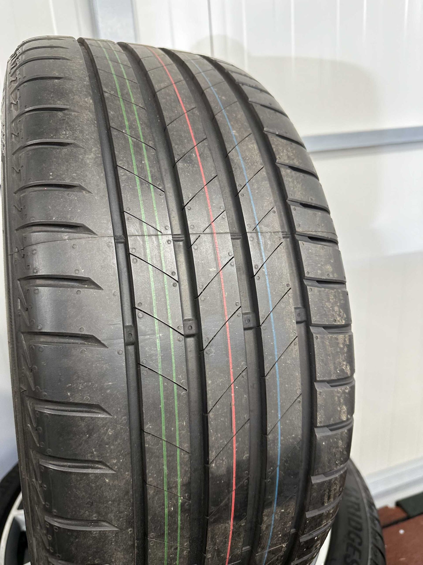 Оригинал като Нови Mercedes S Klasse 20 Zoll AMG W223 V223 Мерцедес С Класа 20 цола AMG джанти летен комплект летни гуми