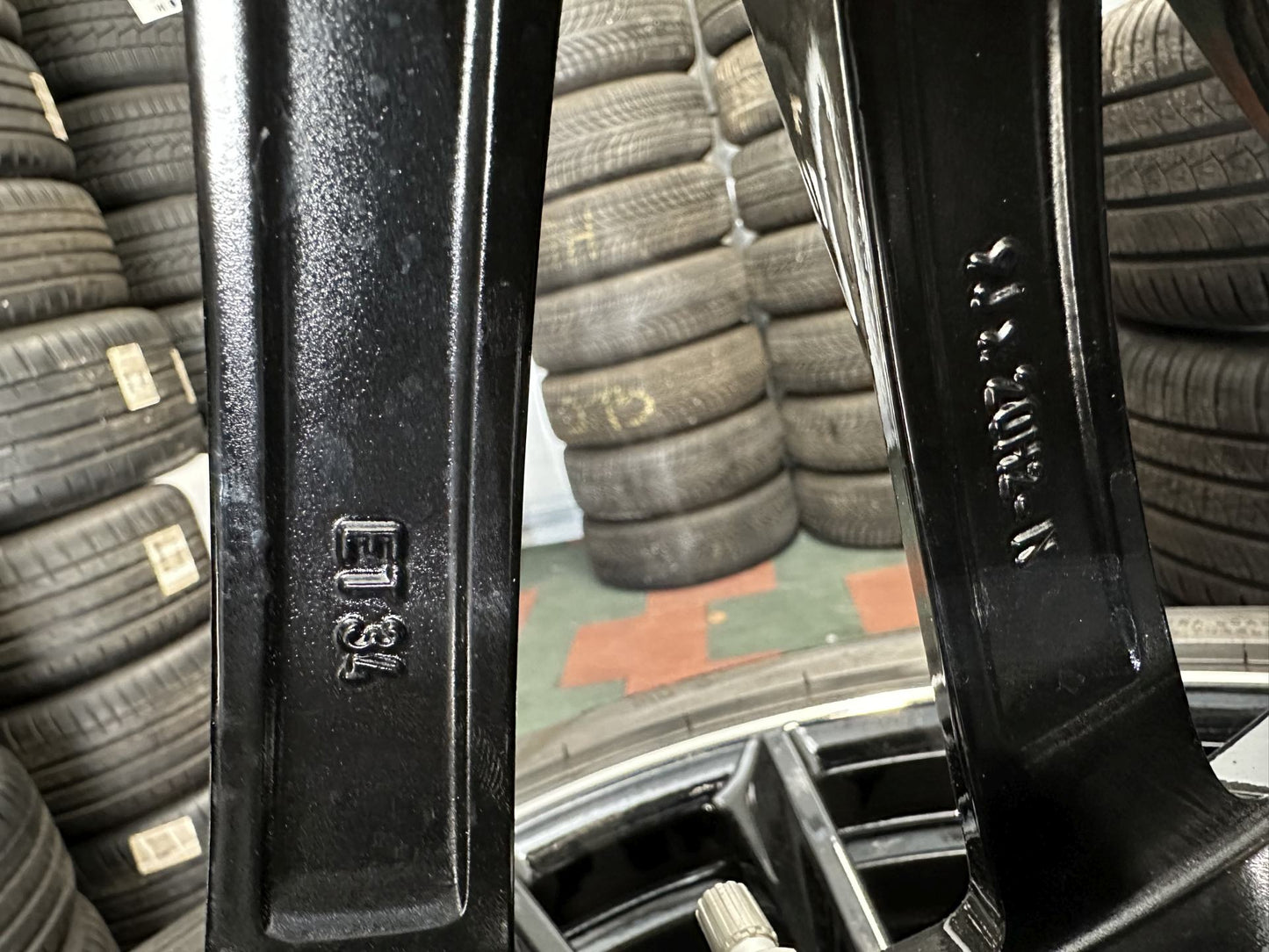 Оригинал като Нови Mercedes S Klasse 20 Zoll AMG W223 V223 Мерцедес С Класа 20 цола AMG джанти летен комплект летни гуми