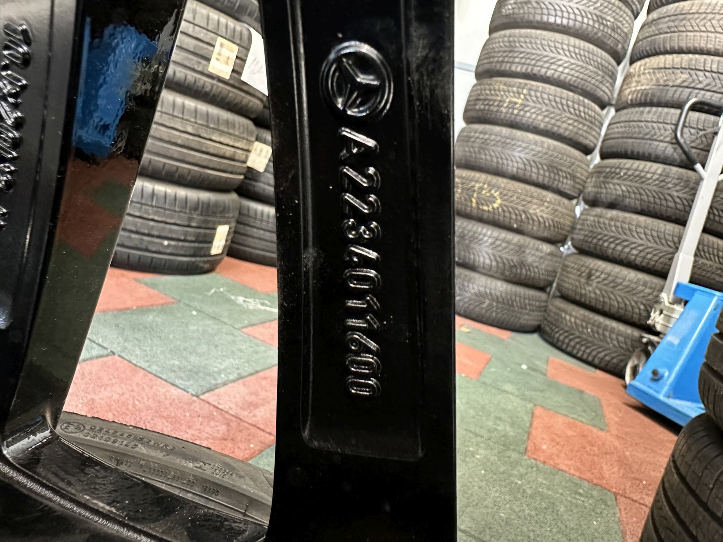 Оригинал като Нови Mercedes S Klasse 20 Zoll AMG W223 V223 Мерцедес С Класа 20 цола AMG джанти летен комплект летни гуми