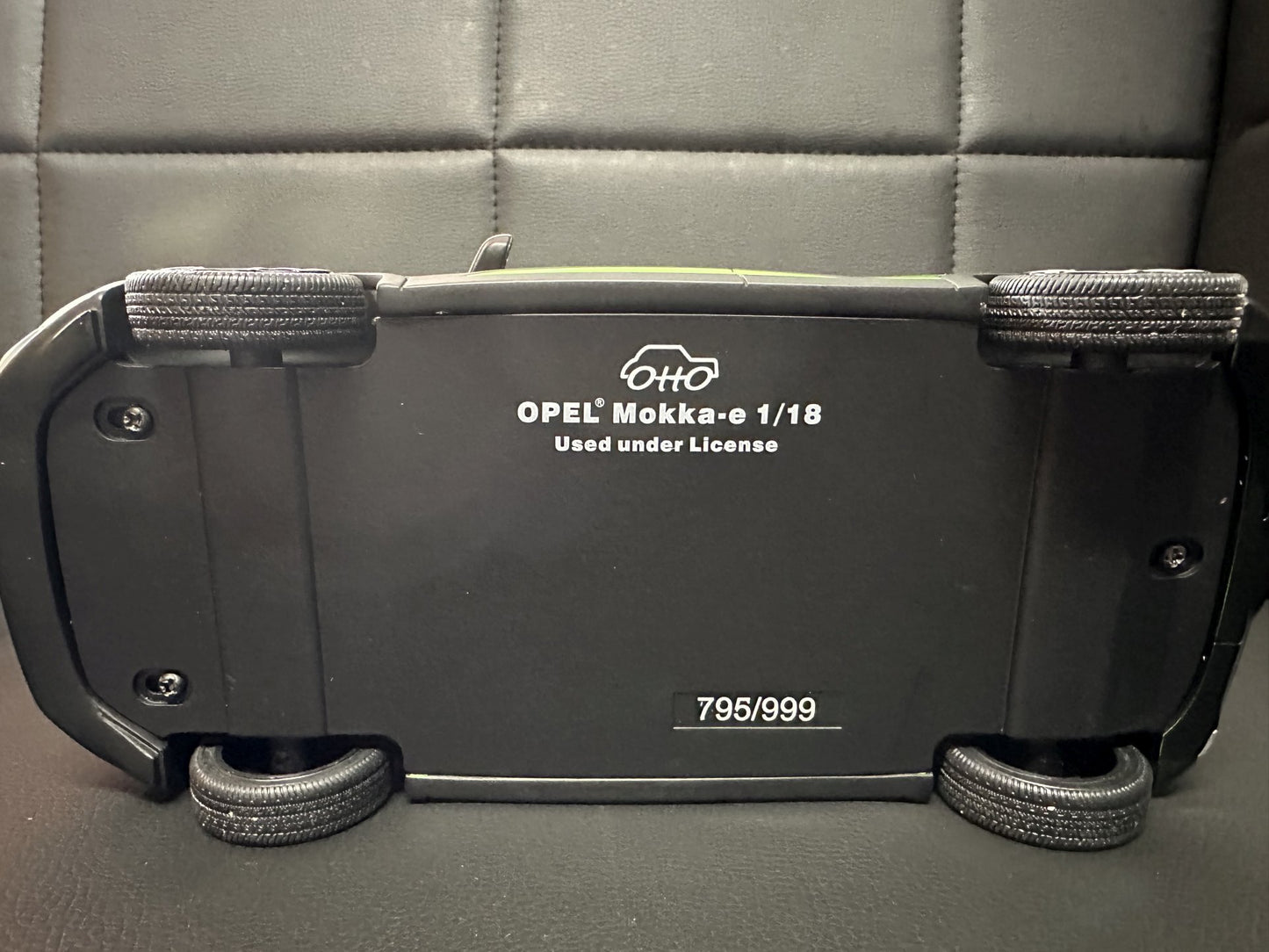 Opel Mokka-e GS Line green ОТ435 Limitiert 795/999 1:18 Otto Опел Moka-e Лимитирана зелена