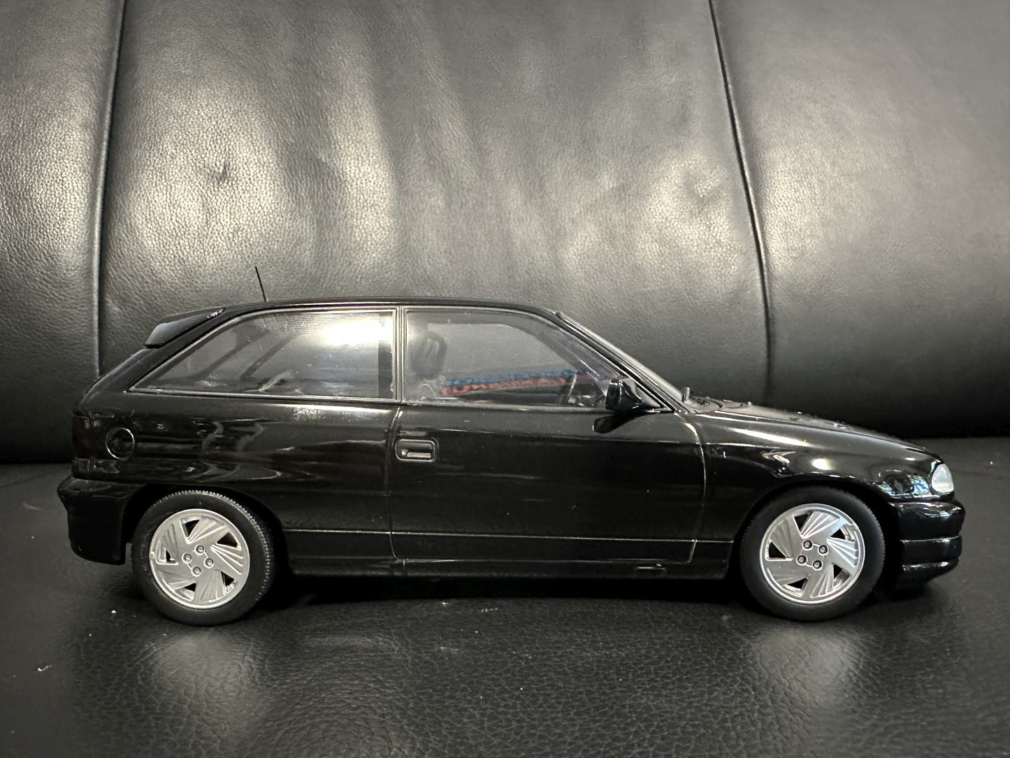 Opel Astra GSI 1992 black Limitiert 1000pcs 1:18 NOREV 183671 Опел Астра черен Лимитирана