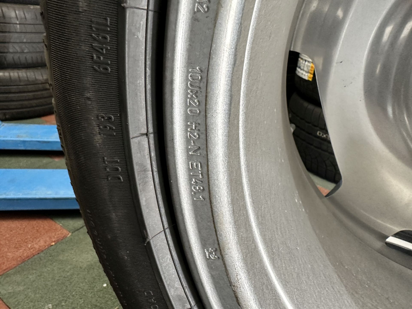 Оригинал като Нови Mercedes S Klasse Maybach W223 V223 20 Zoll Мерцедес С Класа Майбах 20 цола джанти летен комплект всесезонни гуми