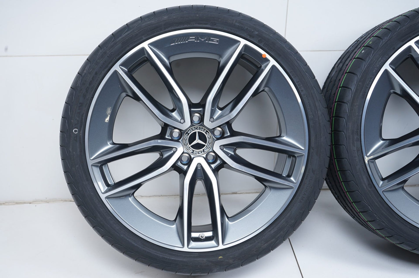 Нови Оригинал Mercedes E klasse E43 E53 AMG W213 20 Zoll Мерцедес Е класа W213 20 цола AMG Е43 Е53 джанти летен комплект летни гуми