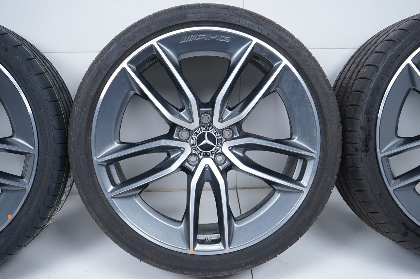 Нови Оригинал Mercedes E klasse E43 E53 AMG W213 20 Zoll Мерцедес Е класа W213 20 цола AMG Е43 Е53 джанти летен комплект летни гуми