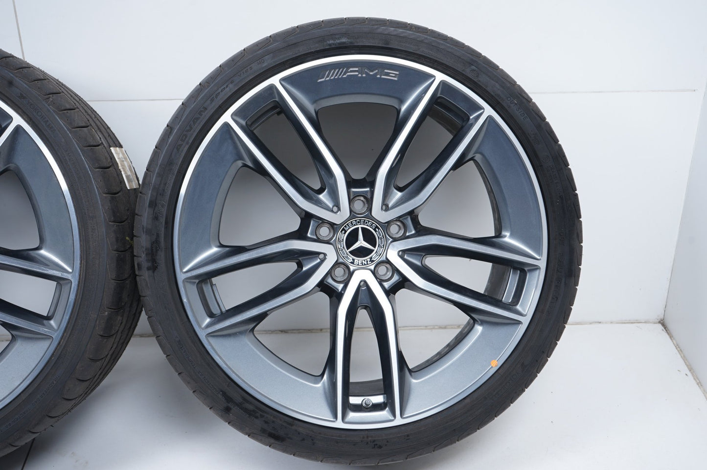 Нови Оригинал Mercedes E klasse E43 E53 AMG W213 20 Zoll Мерцедес Е класа W213 20 цола AMG Е43 Е53 джанти летен комплект летни гуми