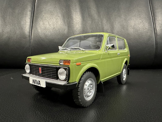 Lada Niva 1976 green 1:18 Modelcar MCG 18255 Лада Нива 1976 зелен