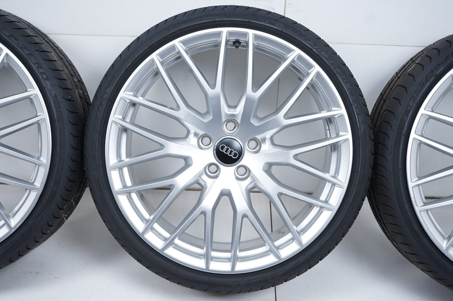 Оригинал Audi TTS TTRS 8S FV 20 Zoll Ауди ТТС ТТРС Алуминиеви джанти 20 цола летен комплект летни гуми