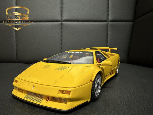 Lamborghini Diablo Jota Corsa yellow Limitiert 030/999 1:18 GT Spirit GT322 жълт Лимитирана