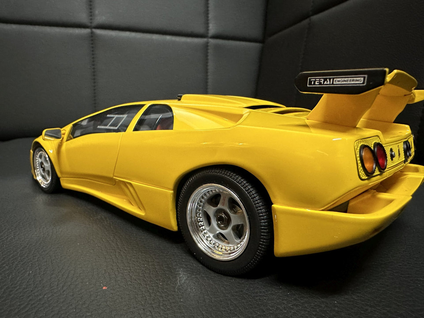 Lamborghini Diablo Jota Corsa yellow Limitiert 030/999 1:18 GT Spirit GT322 жълт Лимитирана