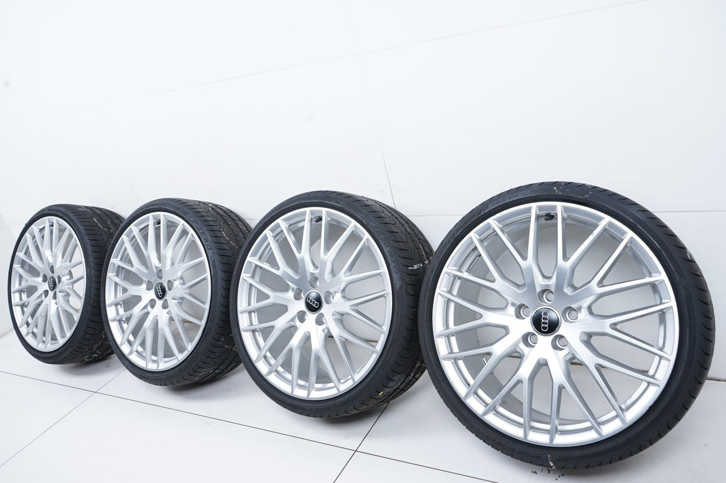Оригинал Audi TTS TTRS 8S FV 20 Zoll Ауди ТТС ТТРС Алуминиеви джанти 20 цола летен комплект летни гуми