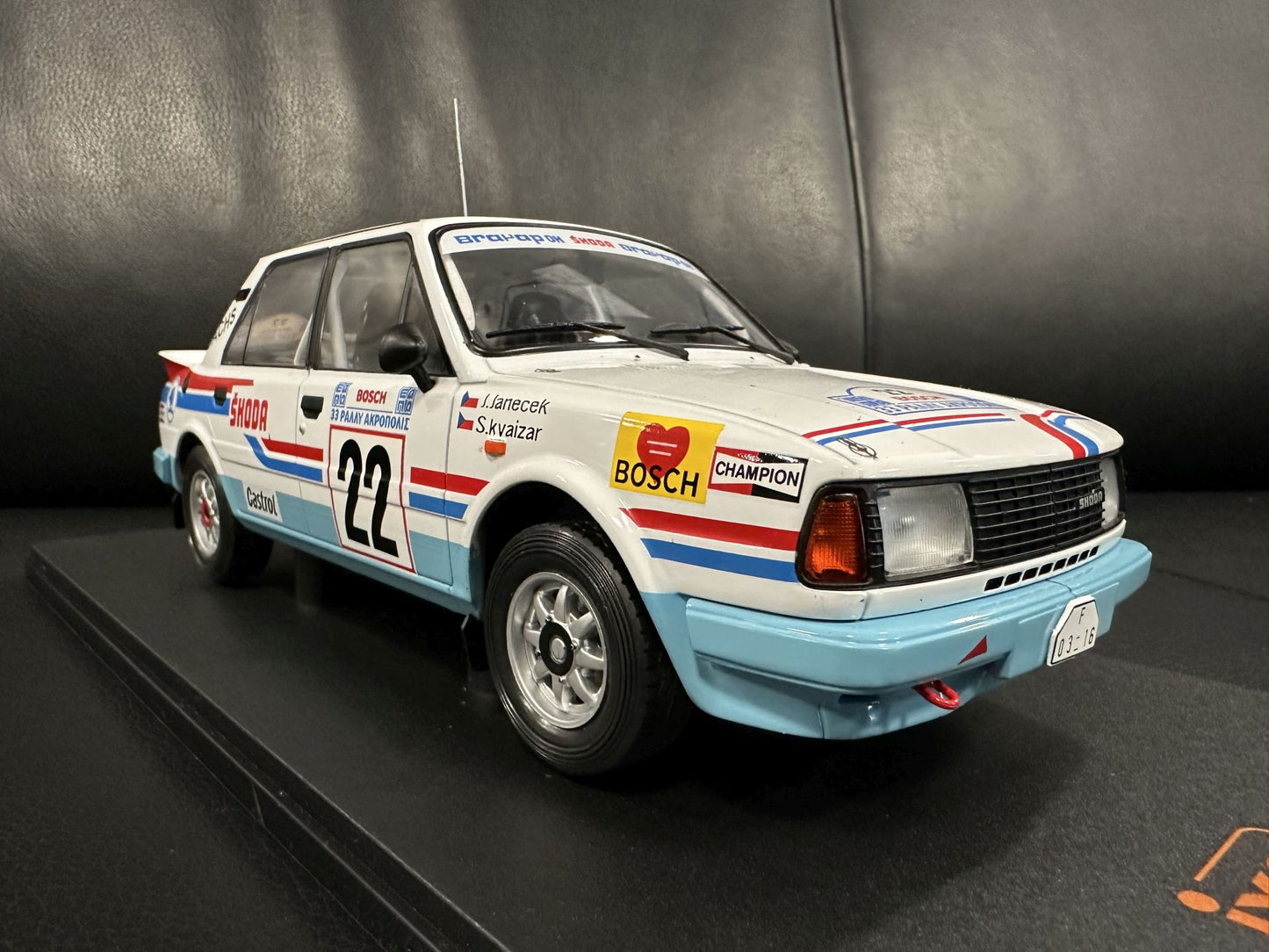 Skoda 130 LR WRC Rally Acropolis 1986 1:18 IXO 18RMC157B.22 Шкода 130 Рали Акрополис бял 1986