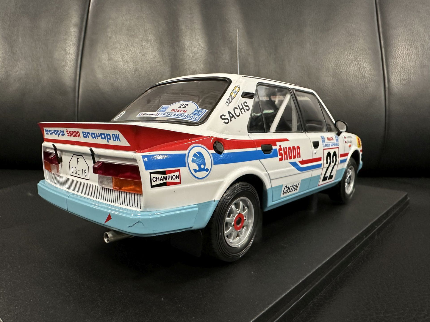 Skoda 130 LR WRC Rally Acropolis 1986 1:18 IXO 18RMC157B.22 Шкода 130 Рали Акрополис бял 1986