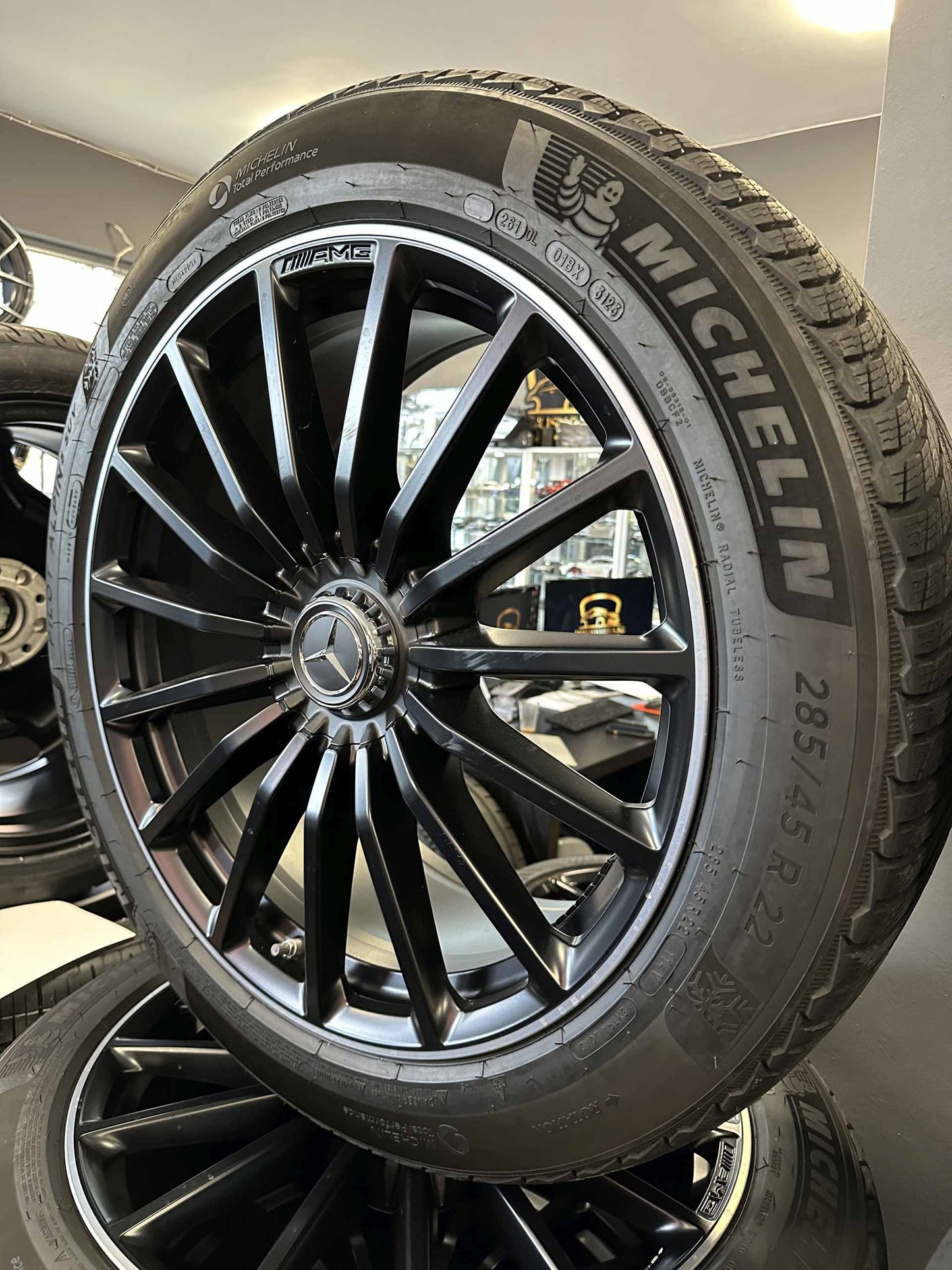 Оригинал Като Нови Mercedes GLS63 X167 22 Zoll AMG Мерцедес ГЛС63 X167 W167 22 цола джанти зимен комплект зимни гуми