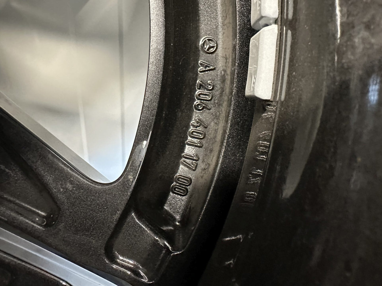 Нови Оригинал Mercedes C klasse W206 18 Zoll AMG Мерцедес Ц класа W206 18 цола AMG джанти летен комплект летни гуми
