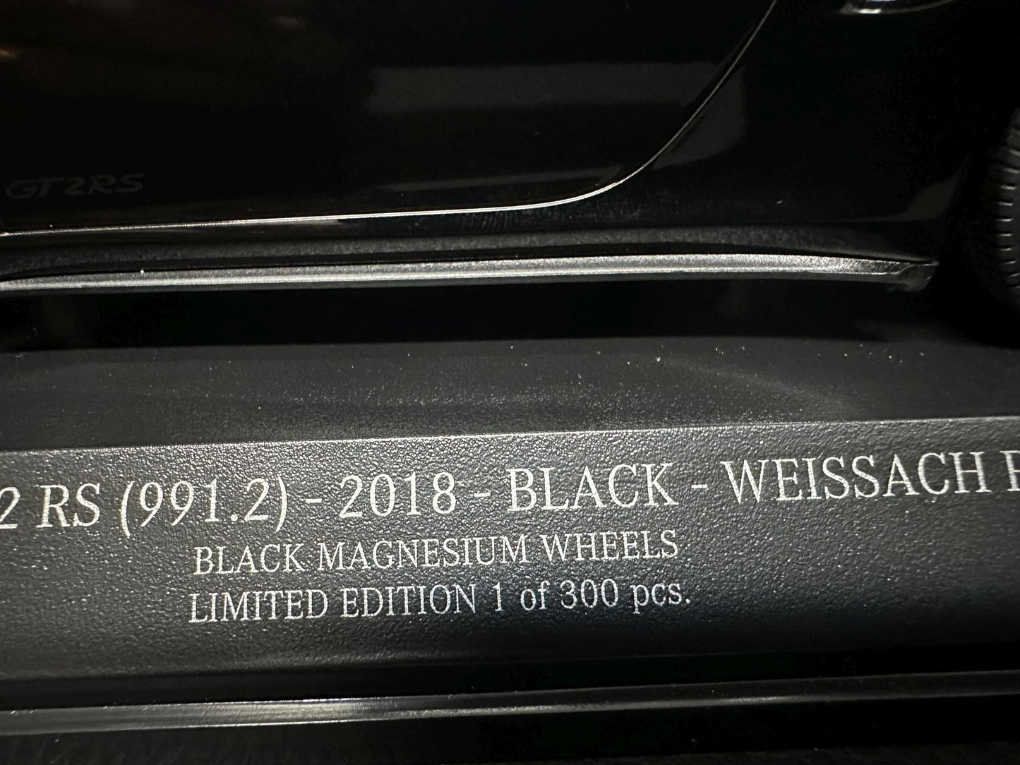 Porsche 911 GT2 RS 2018 black Limitiert 1 of 300 pcs 1:18 Minichamps 153068321 Порше 911 991.2 черен Лимитирана