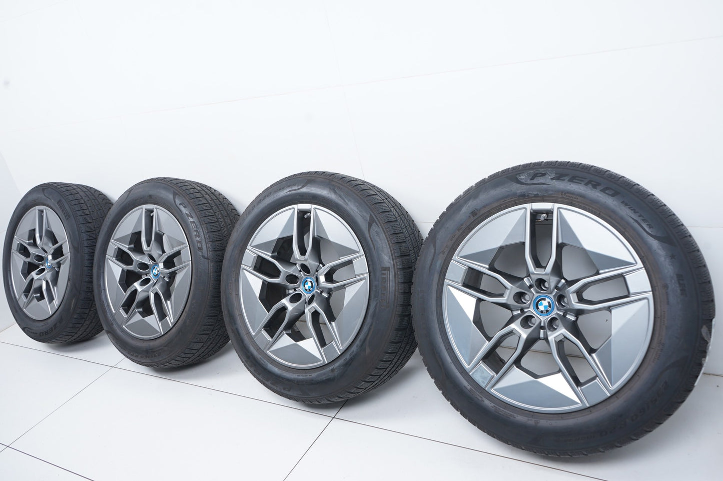 Оригинални BMW iX20 i20 20 Zoll 1002 Бмв 20 цола джанти 1002 зимен комплект зимни гуми