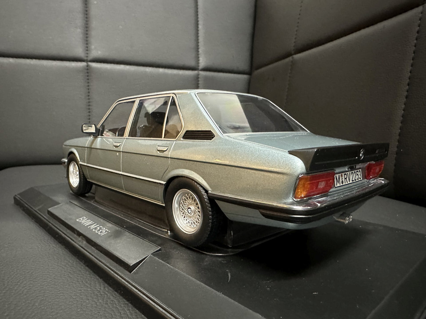 Bmw M 535i Limousine blue 1:18 NOREV 183269 Бмв M 535i син