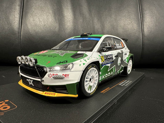 Skoda Fabia Rally WM Mone Carlo 2023 1:18 IXO 18RMC155B.22 Шкода Фабиа Рали Монте Карло 2023 бял/зелен