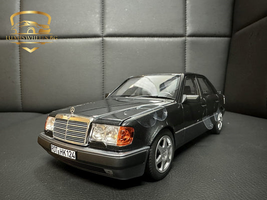 Mercedes Benz 500E W124 black Limitiert 417/500 1:18 QB66042024 Мерцедес Бенц 500Е черен отваряем Лимитиран