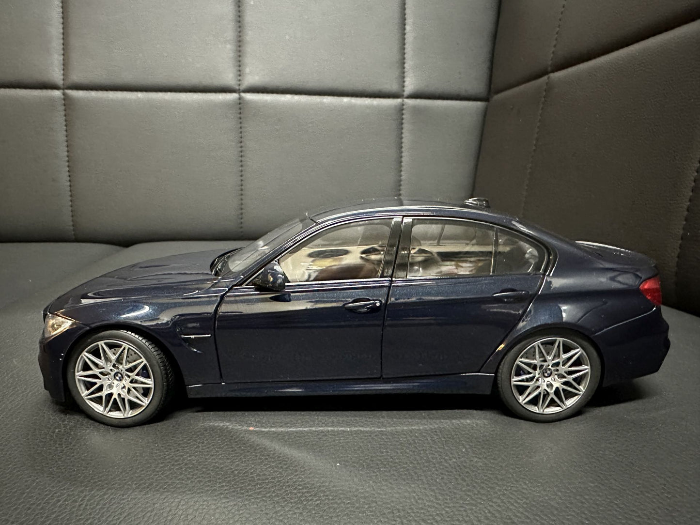 Bmw M3 Competition F80 2017 Limousine blue 1:18 NOREV 183236 Бмв M3 F80 син отваряема