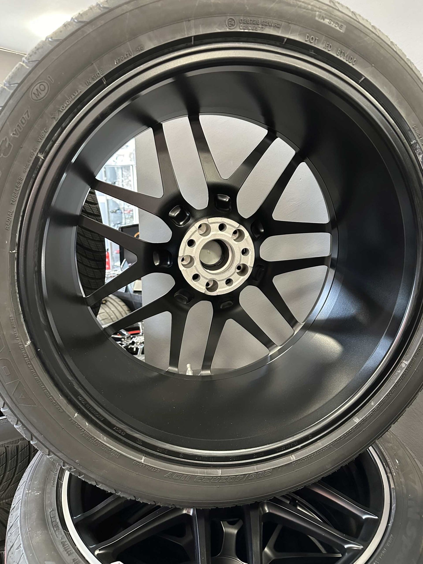 Нови Оригинал Mercedes GLE53 GLE63 AMG V167 C167 22 Zoll Мерцедес ГЛЕ 22 цола джанти летен комплект летни гуми