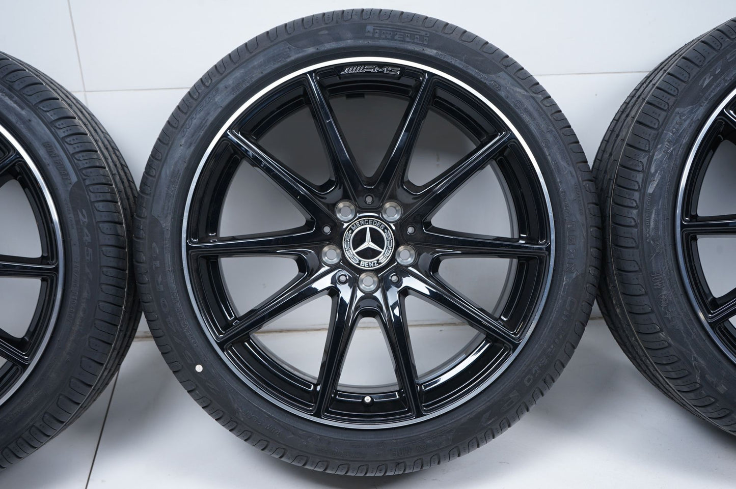 Нови Оригинал Mercedes E Klasse W213 19 Zoll Е класа W213 S213 19 цола AMG джанти летен комплект летни гуми