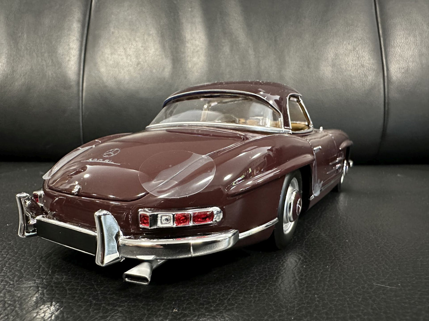 Mercedes Benz 300 SL Cabrio red 1:18 NOREV 183891 Мерцедес Бенц 300 СЛ Кабрио бордо отваряем