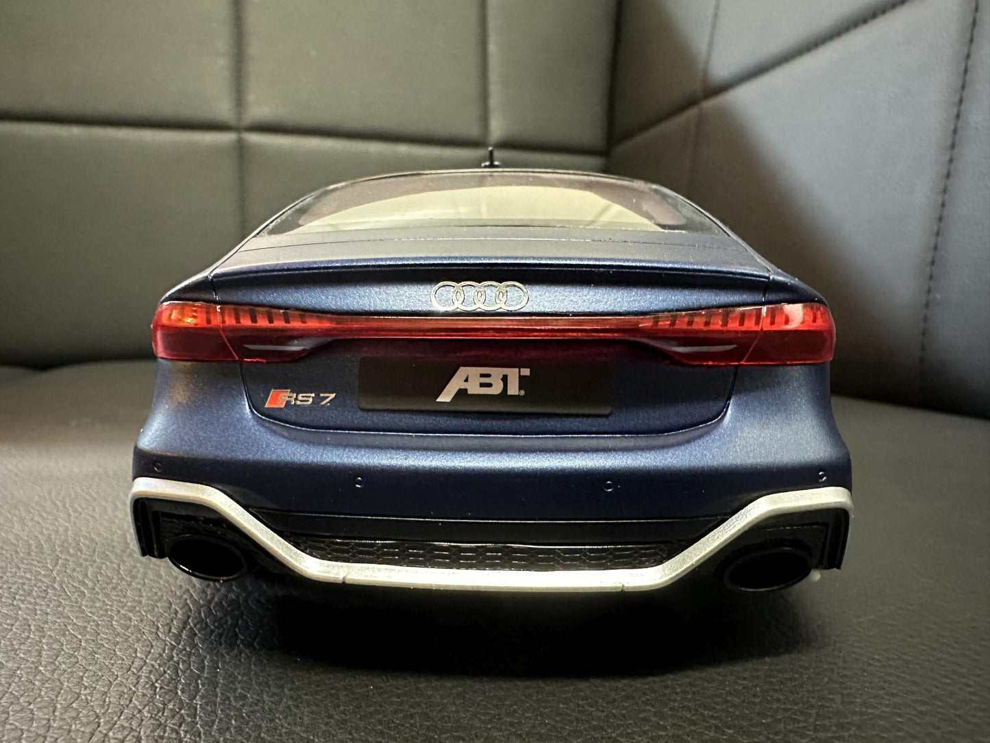 Audi RS7 ABT Sportline blue Limitiert 999 1:18 GT Spirit GT399 Ауди РС7 син Лимитирана