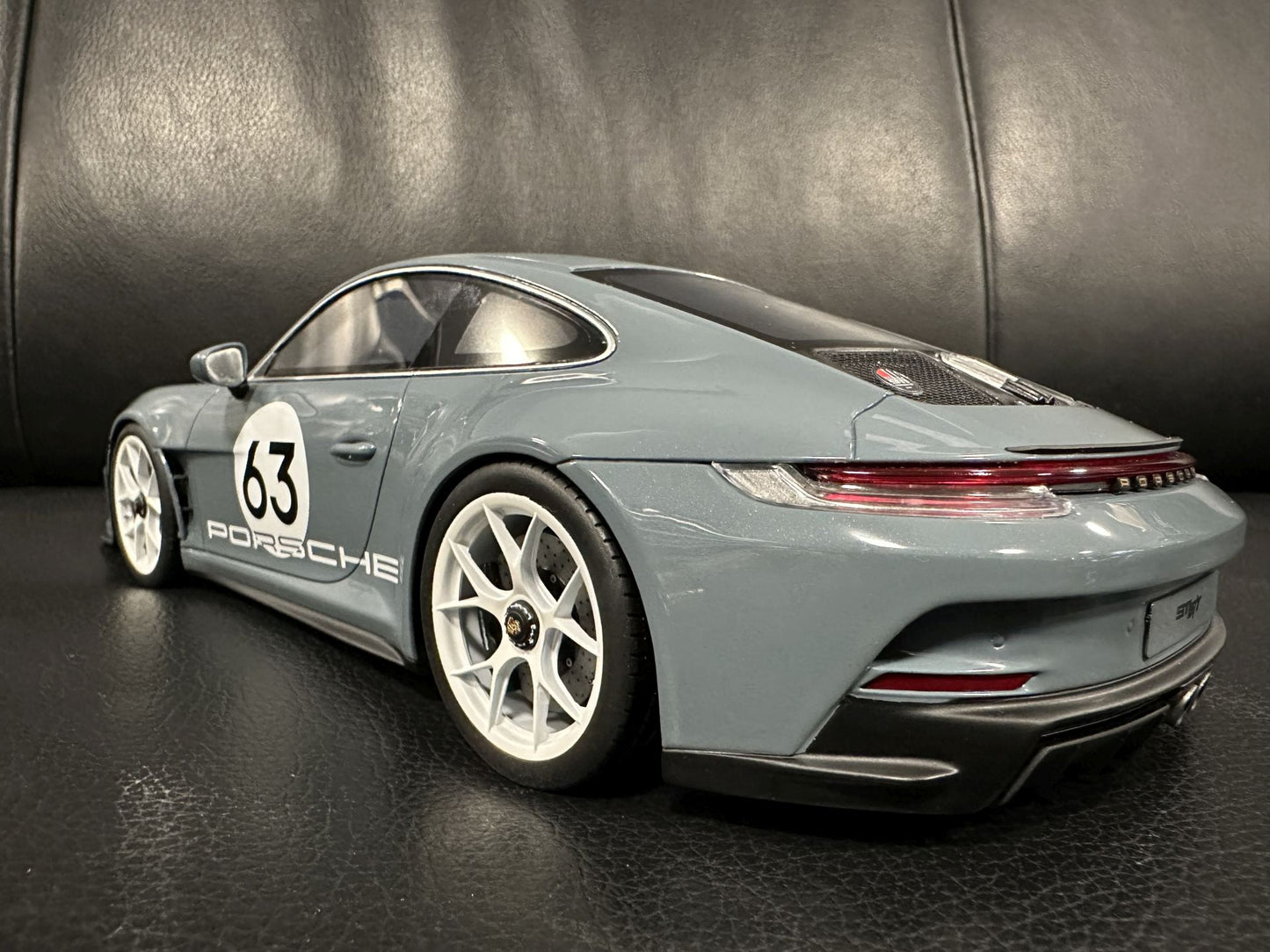 Porsche 911 992 S/T Shore blue Limitiert 632/1200 1:18 GT Spirit GT491 Порше 911 992 син Лимитирана