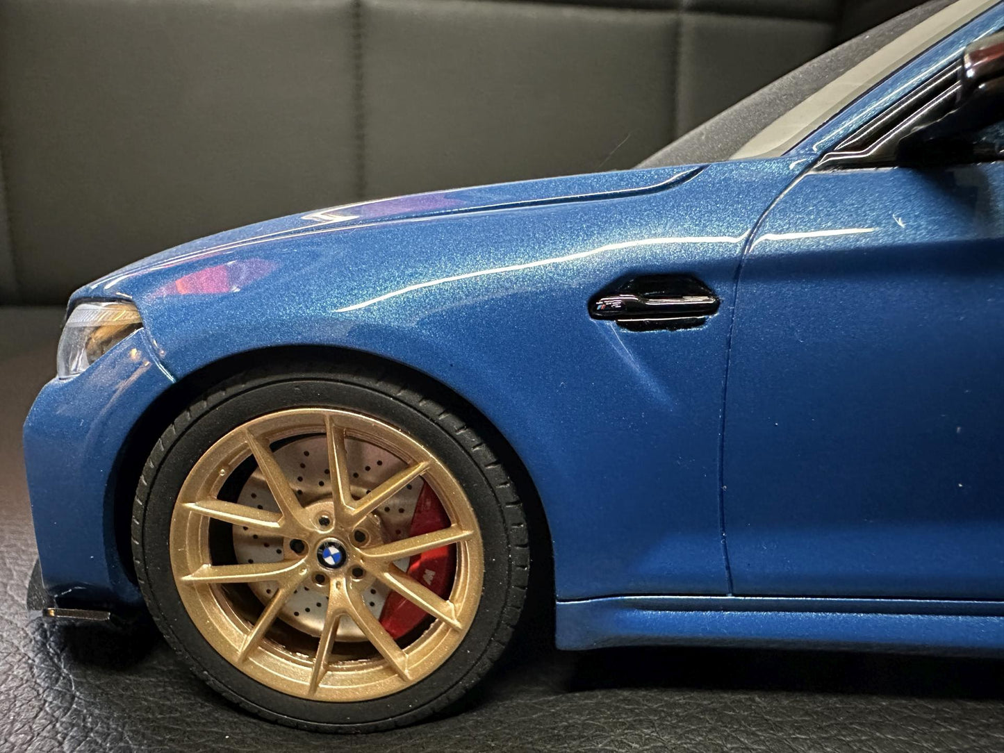 Bmw M2 CS F87 blue Limitiert 583/1600 1:18 GT Spirit GT353 Бмв M2 син Лимитирана
